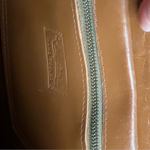 Vintage 60s Clifton’s Hand Tooled Leather Brown Caramel Adjustable Shoulder Bag - Picture 16 of 16